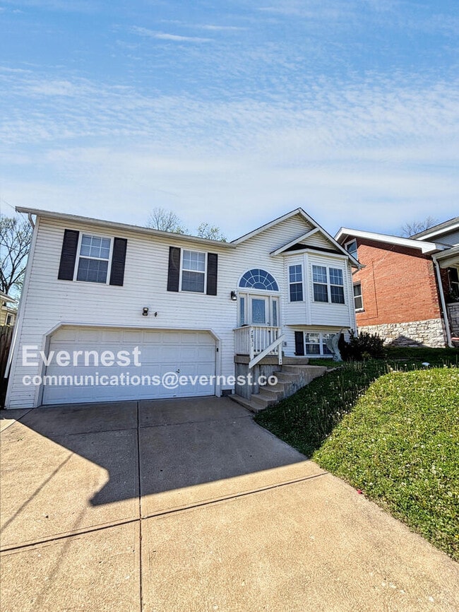 Primary Photo - 7831 Clevedon St