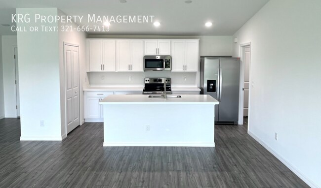 Building Photo - 4303 NE 12th Ct