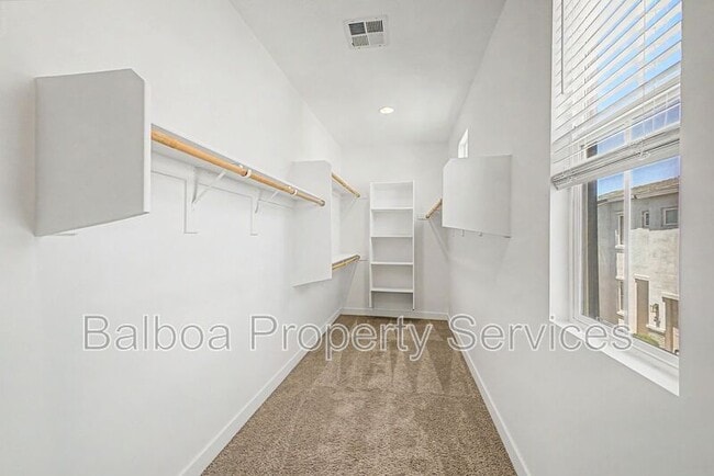 Building Photo - 5532 S Dillon Cir