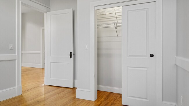 Building Photo - 341 Water St