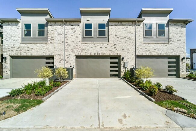 Building Photo - 16507 Texas Hill Country Rd