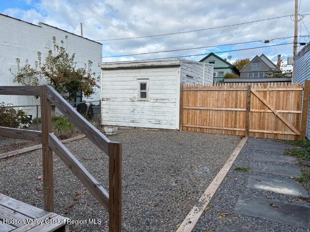 Building Photo - 246 Allen St