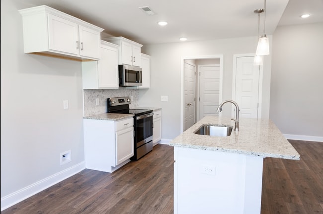 Building Photo - 480 Ayden Ln