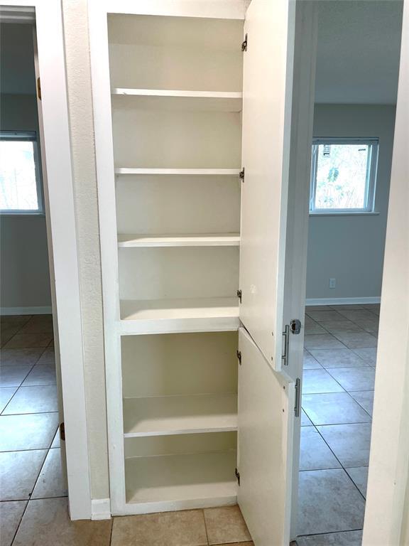 Building Photo - 6510 Hickman Ave