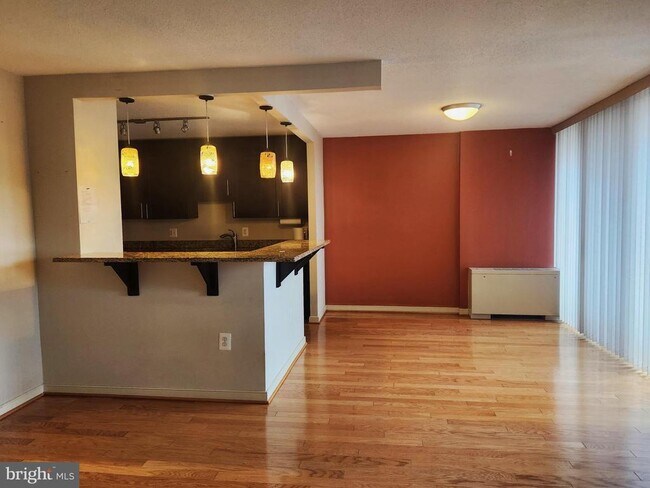 Building Photo - 7333 New Hampshire Ave