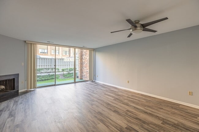 Building Photo - One Block to Metro | Assigned Parking