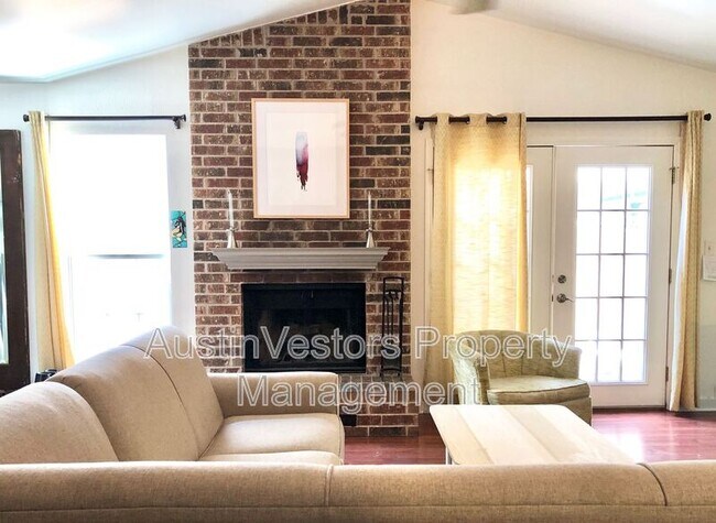 Building Photo - 10302 Annie Oakley Trail