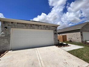Building Photo - 23111 True Fortune Dr