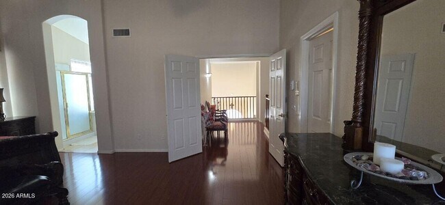 Building Photo - 6435 W Buckskin Trail