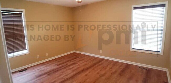 Building Photo - 3416 Bradfield Dr