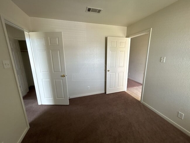 Building Photo - 5001 Morning Star Ln