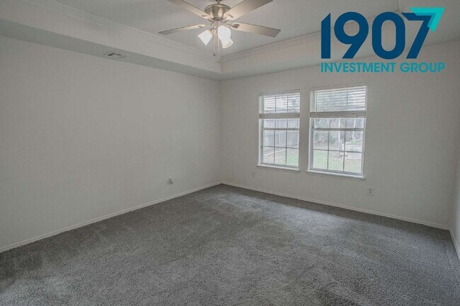 Building Photo - 3017 SW 92nd St