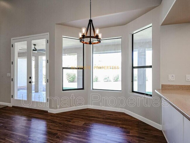 Building Photo - 10033 N 55th Pl