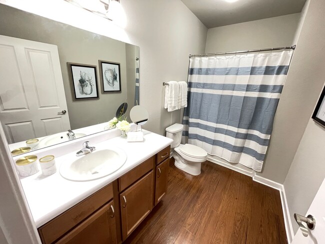 Building Photo - 3BD/3BA For Rent In Bluffs East