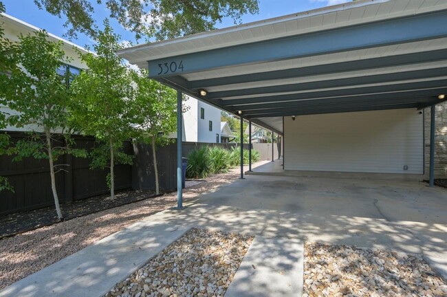 Building Photo - 3304 Bonnie Rd