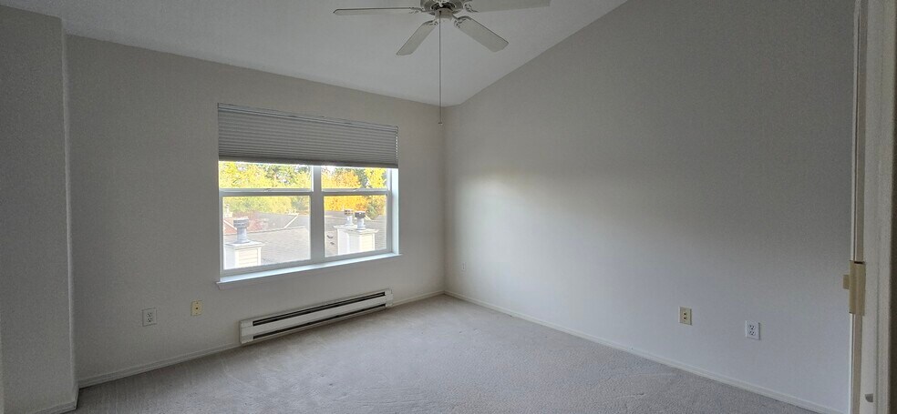 Master bedroom - 3116 164th St SW