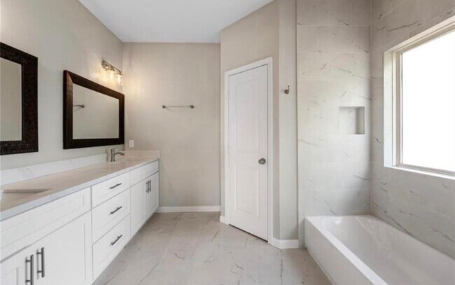 Building Photo - 4133 Clover St