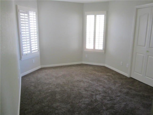 Building Photo - 2030 Paseo Del Prado Dr