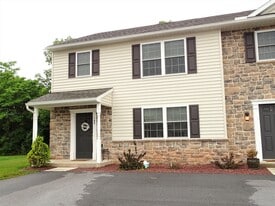 Building Photo - 149 Cedarwood Dr