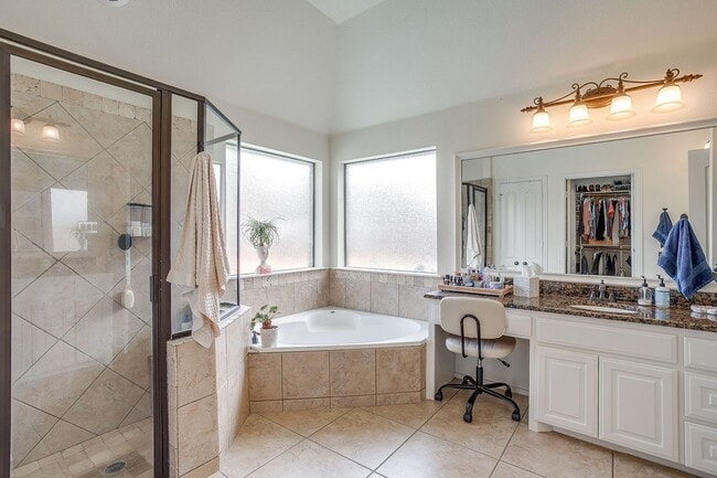 Building Photo - Beautiful 3 bed, 2 Bath Home in the Prestine Willow Park Village- Pool- Aledo ISD- 76008