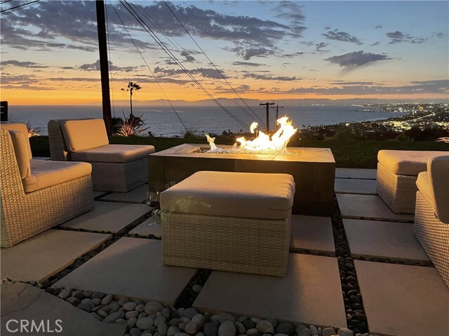 Building Photo - 161 Via Pasqual