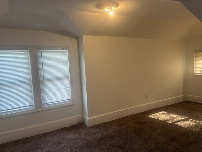 Primary Photo - 714 S 42nd St