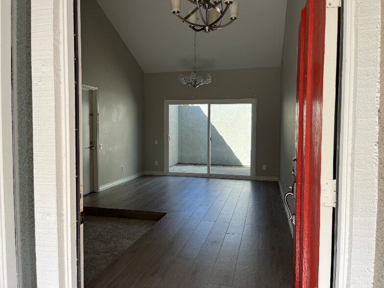 Building Photo - 40 Shearwater