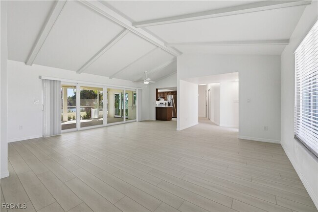 Building Photo - 1235 Par View Dr