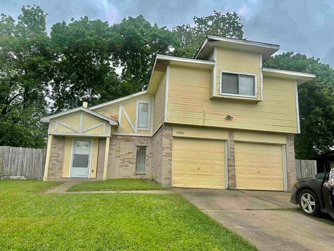 Primary Photo - 15826 Bazelbriar Ln