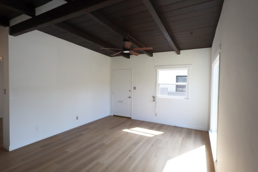 Building Photo - 429 28th St