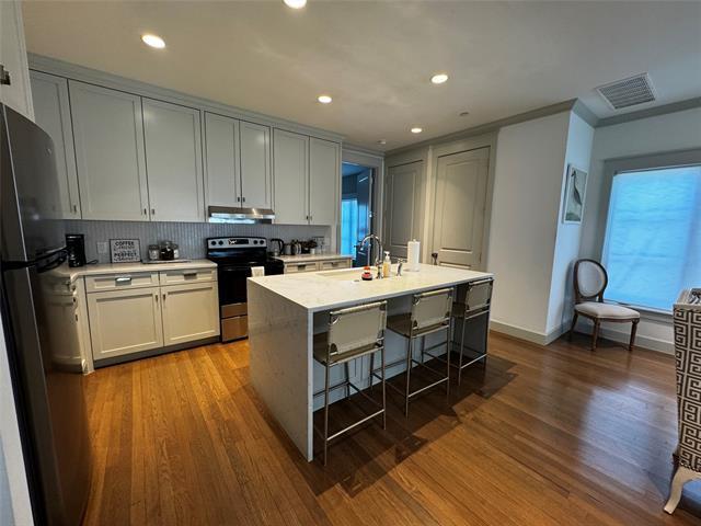 Building Photo - 1019 N Bishop Ave