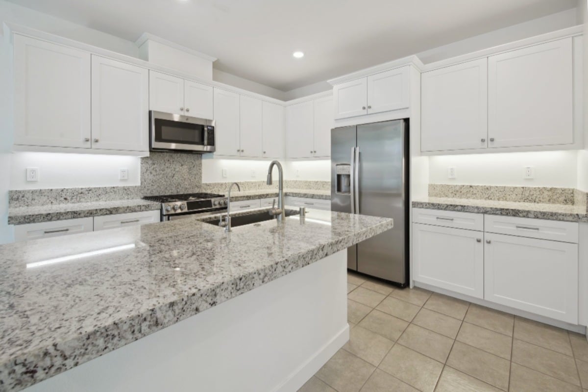 Building Photo - 275 Carmona
