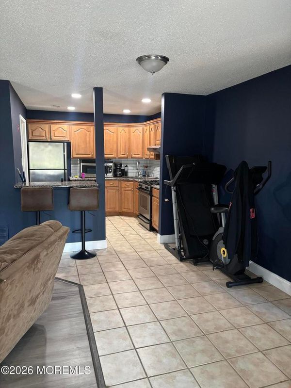 Building Photo - 14-1 Providence Ct