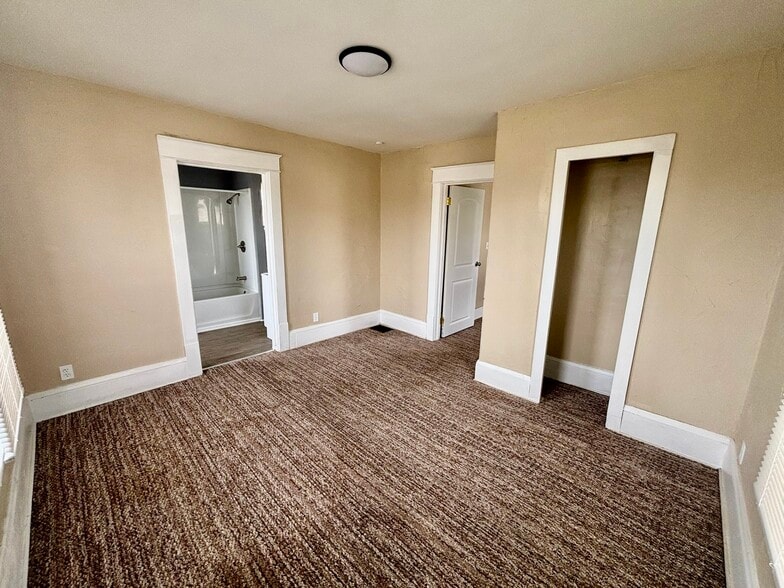 Building Photo - 158 16th St NW