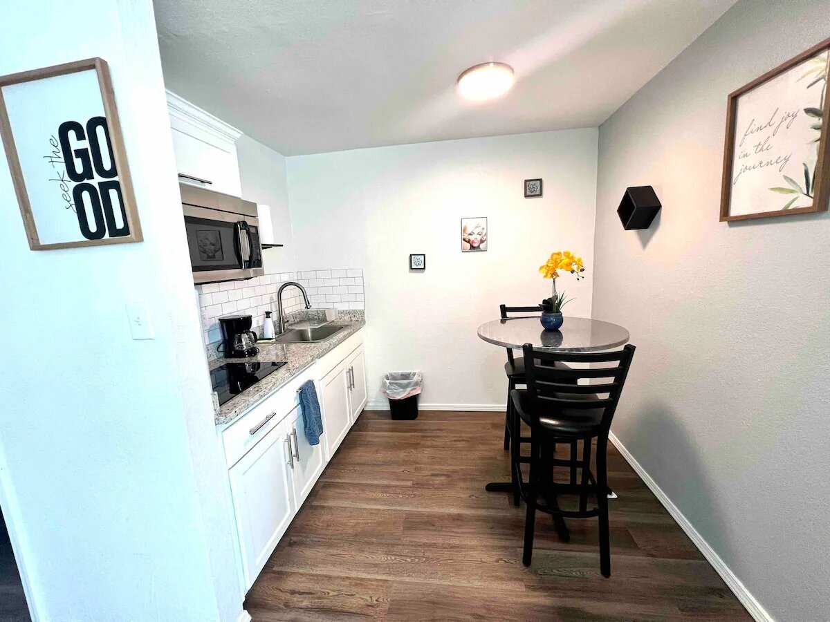 Kitchenette with Dining Table - 3831 Monroe Ave