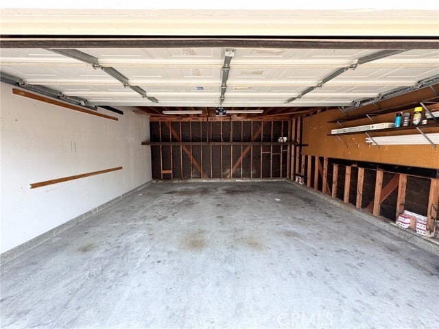Building Photo - 23757 Highland Valley Rd