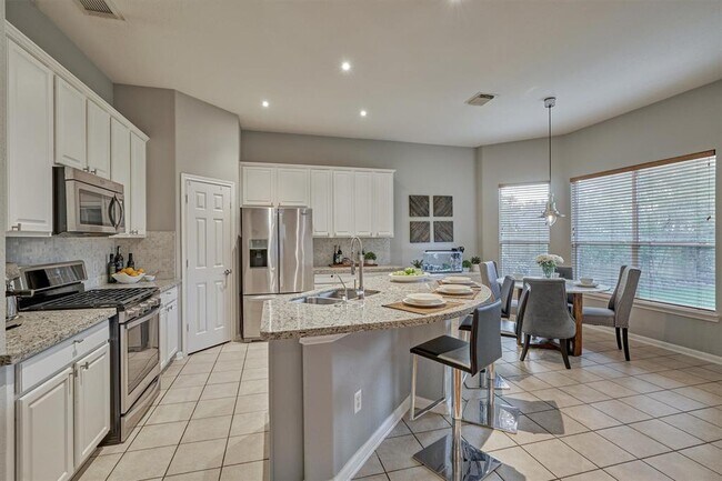 Building Photo - 131 Zephyr Bend Pl