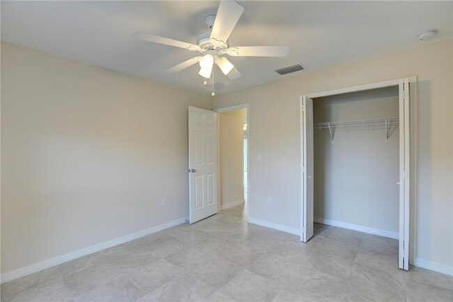 Building Photo - 426 Lanfair Ave