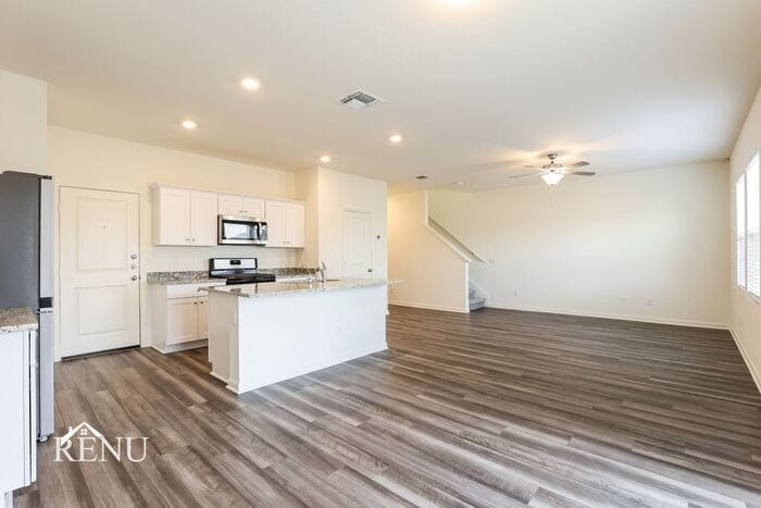 Building Photo - 5247 Dawn Break