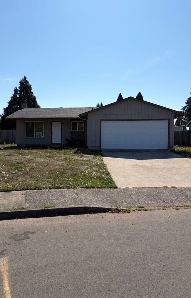 Building Photo - 252 NE Palomar Ct