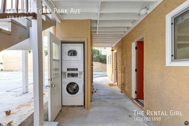 Building Photo - Prime Echo Park 1 Bedroom + Bonus Room | T...