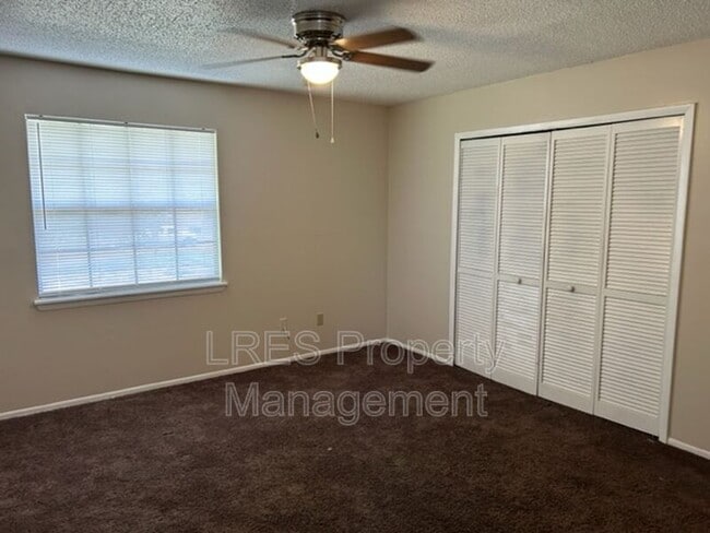 Building Photo - 4603 Lighthouse Cir