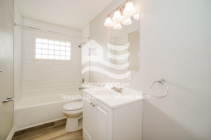 Building Photo - 1704 Georgia Ave