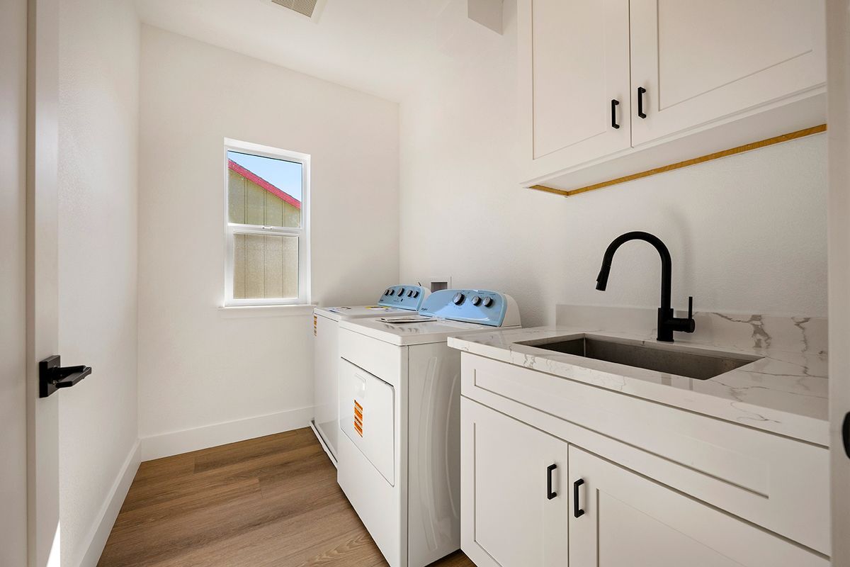 Building Photo - 3733 Mocha Ln