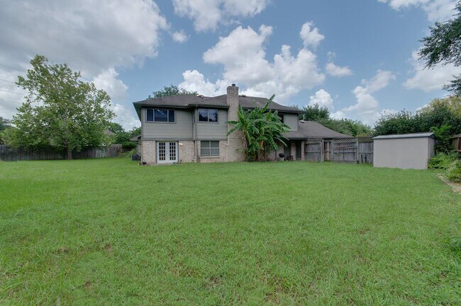 Building Photo - 11310 Chiselhurst Way Ct