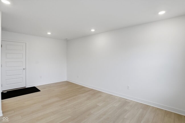 Building Photo - 4902 Gilet Dr