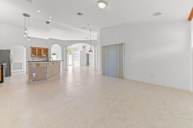 Building Photo - 681 SW Saragossa Ave