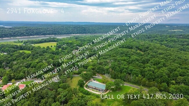 Building Photo - 2941 Foxglove-4