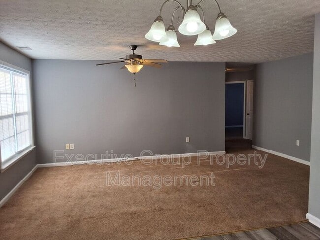 Building Photo - 101 Naples Ct