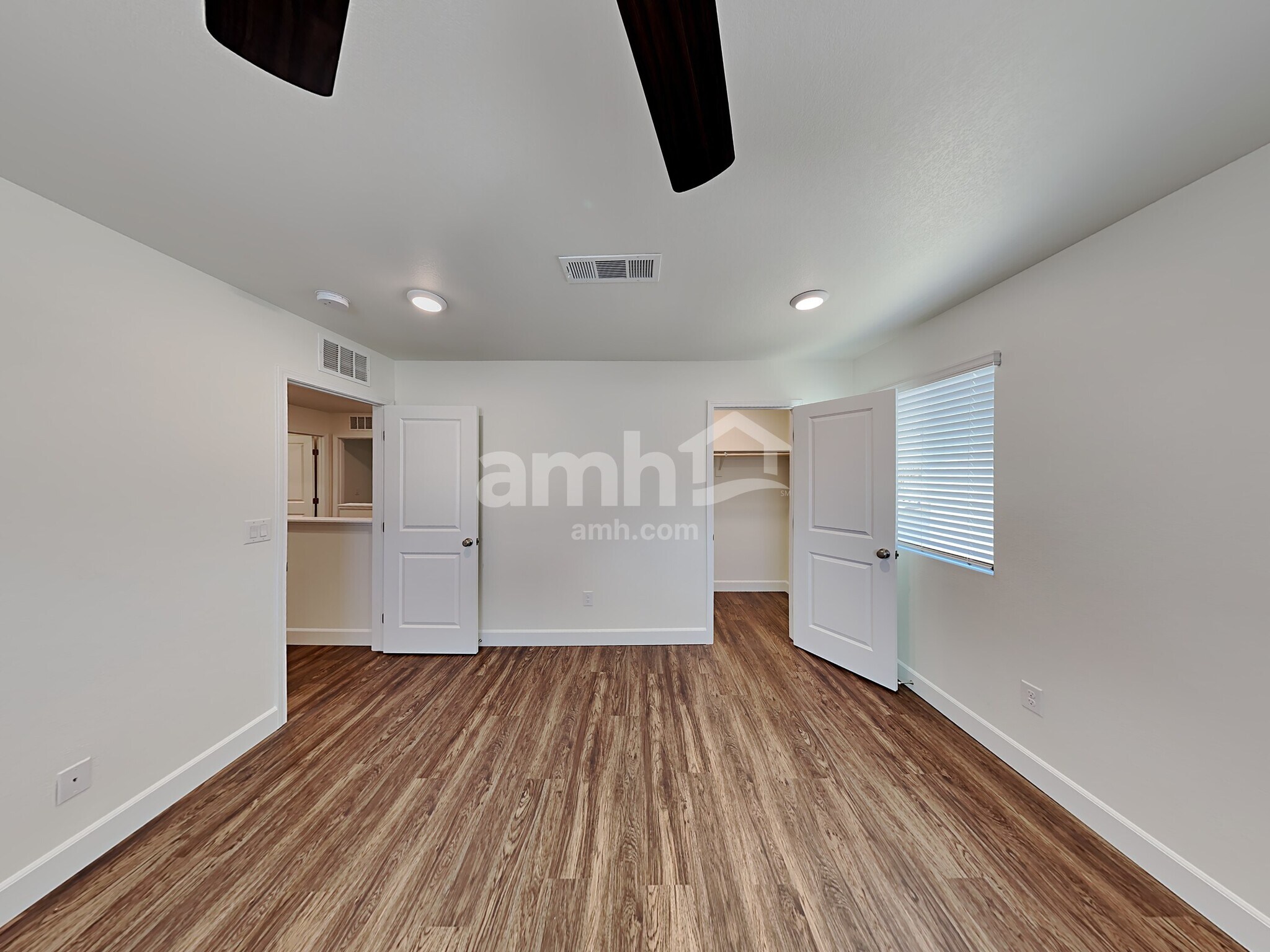 Building Photo - 6050 Theodore St